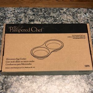 The Pampered Chef Microwave Egg Cooker